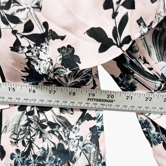 Parker Mandy Blouse Off the Shoulder Blouse‎ in Pearl Paradise - Picture 9 of 10